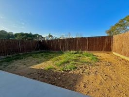 Planta baja de obra nueva en Bellaterra con gran jardín privado – Ideal para parejas photo 0