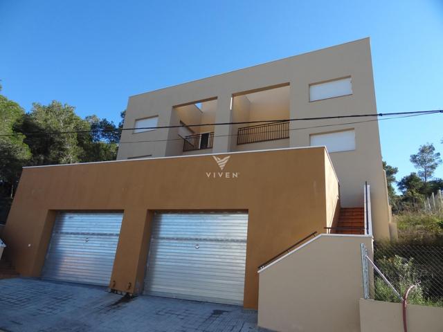 CHALET ADOSADO IDEAL INVERSORES O PARA VIVIENDA FAMILIAR photo 0