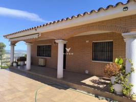 Casa o chalet independiente en venta en Gelida photo 0