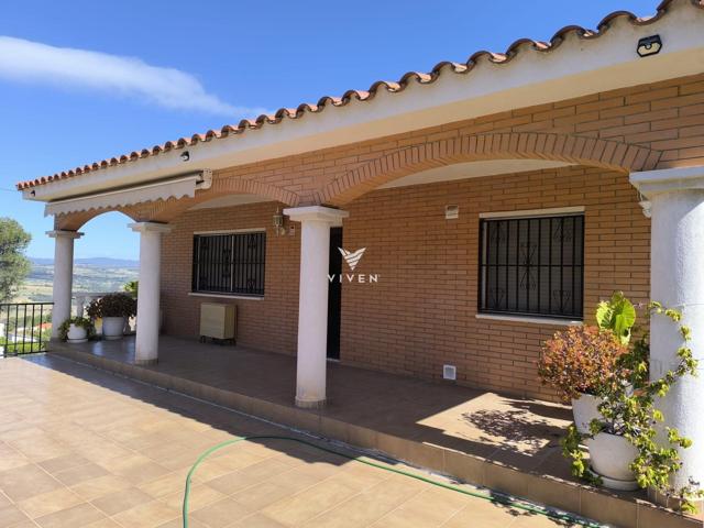 Casa o chalet independiente en venta en Gelida photo 0