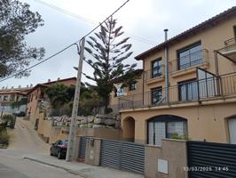 Chalet adosado en venta en Calafell Segur de Dalt photo 0