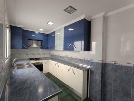 Piso en venta en Cubelles photo 0