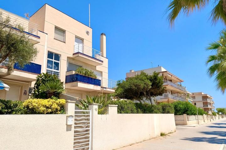 Exclusiva Casa en Primera Línea del Mar photo 0