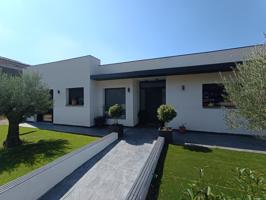 Casa o chalet en venta en calle Figuera. photo 0