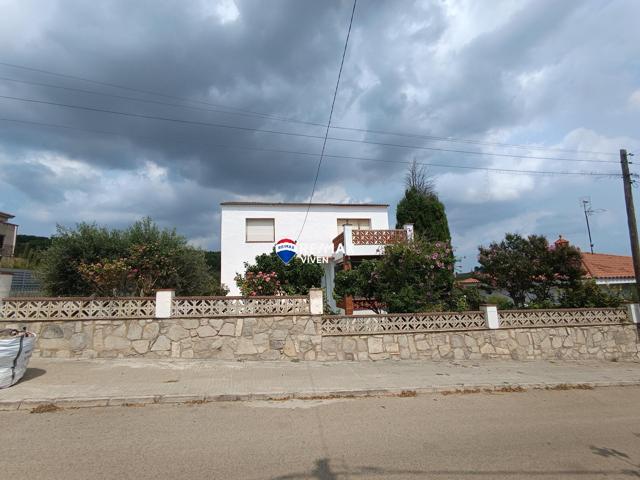 Casa en venta en Font Rubí photo 0