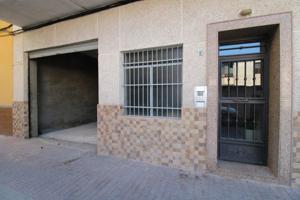 Local con posibilidad de cambio de uso a vivienda photo 0