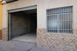 Local con posibilidad de cambio de uso a vivienda photo 0