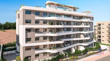 Nuevo apartamento de 2 habitaciones y 2 baños en el Ocean Dream de Torrevieja photo 0