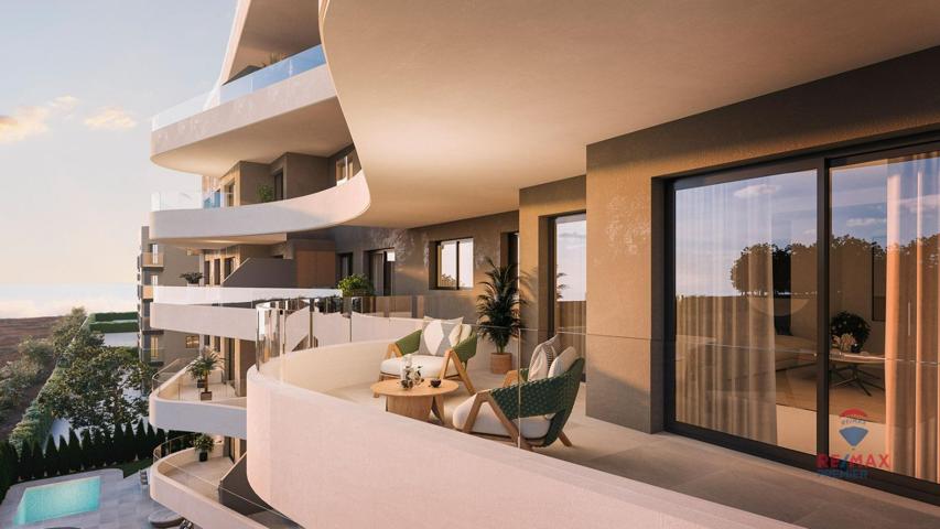 Nuevo apartamento de 3 habitaciones y 2 baños en el Ocean Dream de Torrevieja photo 0