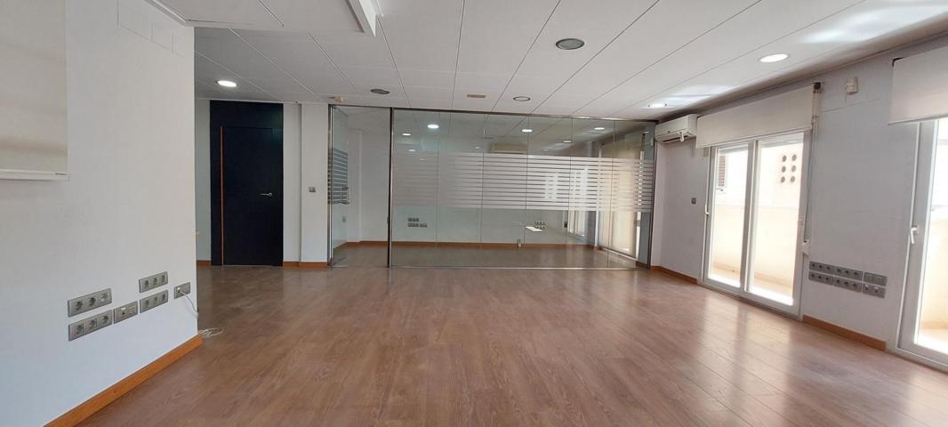 FANTÁSTICO INMUEBLE EN PLENO CORAZÓN DE TORREVIEJA photo 0