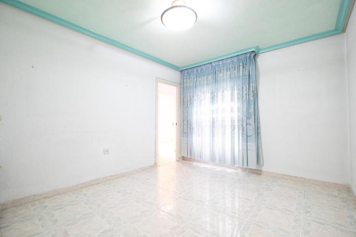 Piso en Calle Don Narciso photo 0