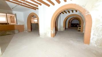 LOCAL COMERCIAL DE GRANDES DIMENSIONES photo 0