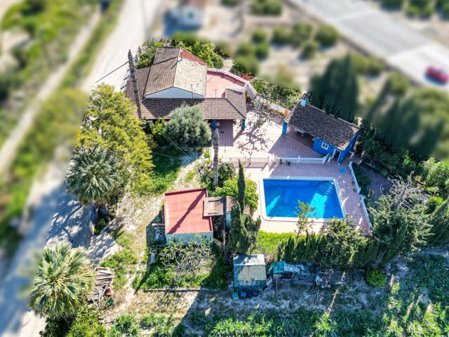 CASA CON PISCINA a 5 MINUTOS del CENTRO de ORIHUELA photo 0
