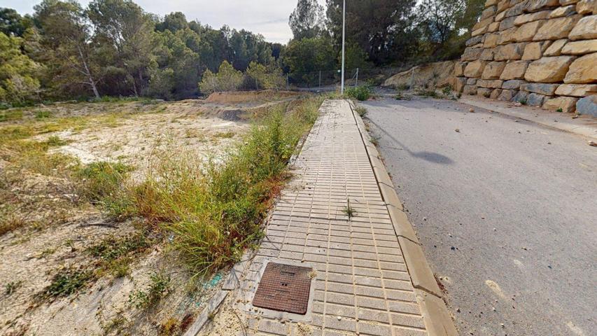 Parcela urbana en venta en Alfaz del Pi. photo 0