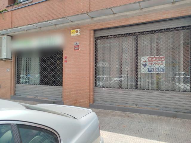Local 130m en Los Rectores photo 0