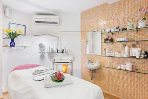 Se traspasa centro de estética avanzada photo 0