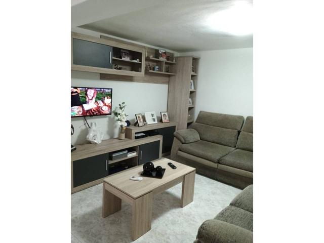 se vende piso en calle motril photo 0