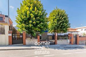 ¡GRAN OPORTUNIDAD! CASA UBICADA EN ÓPTIMA SITUACIÓN PARA ACTUALIZAR photo 0