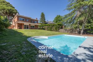 Casa En venta en Bellaterra, Cerdanyola Del Valles photo 0