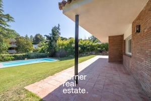Casa En venta en Bellaterra, Cerdanyola Del Valles photo 0
