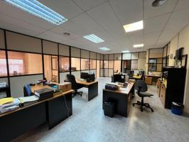 Oficinas con almacén en Sabadell photo 0