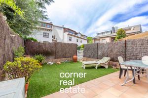 Casa adosada en venta en Arxius-Estación, Sant Cugat del Vallès photo 0