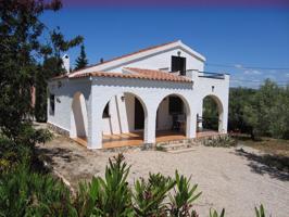 Bonita villa de 102m², situada a 1km del pueblo y de la playa. Parcela 1.124m² photo 0