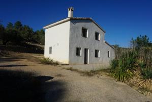 Bonita masía de 106m² restaurada (compuesta de planta baja y piso), con cisterna de agua photo 0