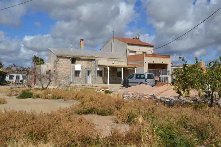 Casa adosada con terreno, muy cerca del rio Ebro. photo 0