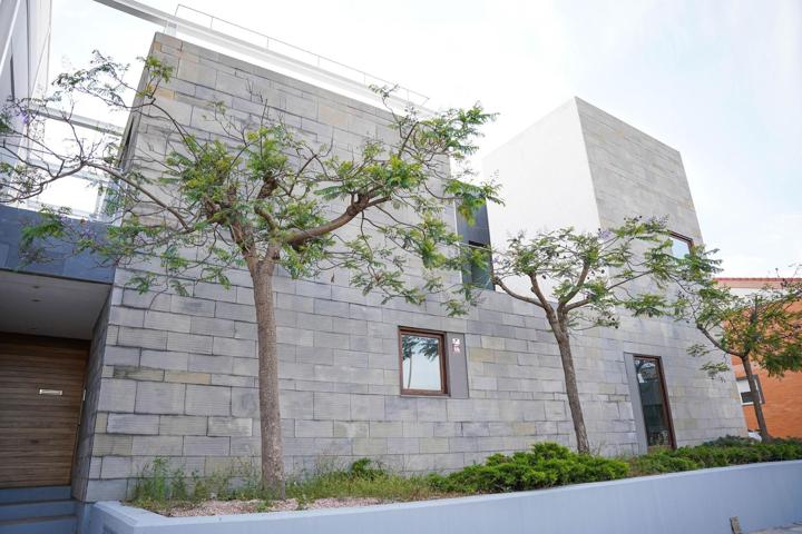 Espectacular casa unifamiliar en Amposta con luz natural, amplitud y diseño moderno photo 0