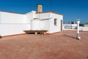 Casa en venta en la población de la Aldea. photo 0