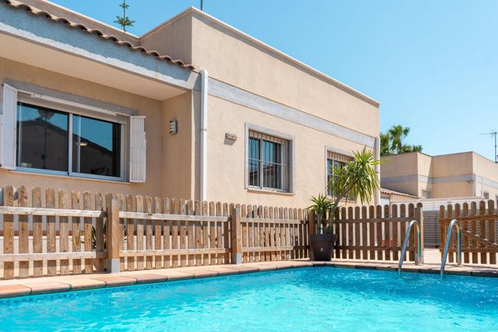 Chalet listo para entrar a vivir en la playa de Riumar. photo 0