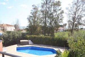 Bonito chalet frente al mar en L'Ampolla con piscina privada. photo 0