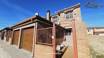 Casa En venta en Calle Marte, Fuensalida photo 0