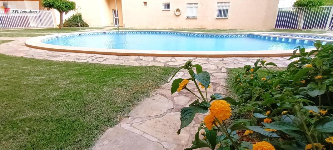 APARTAMENTO EN URBANIZACION CON PISCINA A 30 METROS DE LA PLAYA photo 0