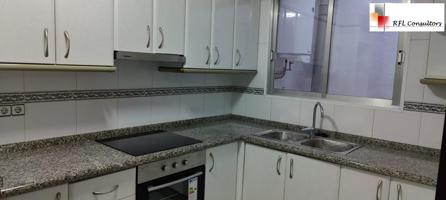 GRAN APARTAMENTO REFORMADO Y SIN AMUEBLAR photo 0