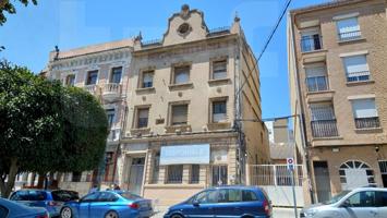 Edificio de 1080 m² en Benetusser (Valencia) photo 0