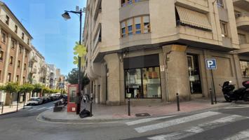 Local comercial con gran visibilidad en Ontinyent photo 0