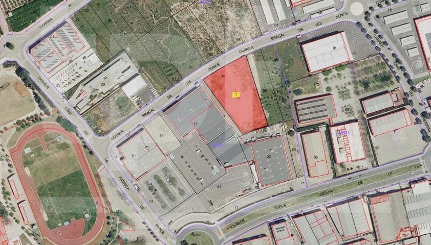 Terreno industrial de 5.110 m² en Xàtiva photo 0