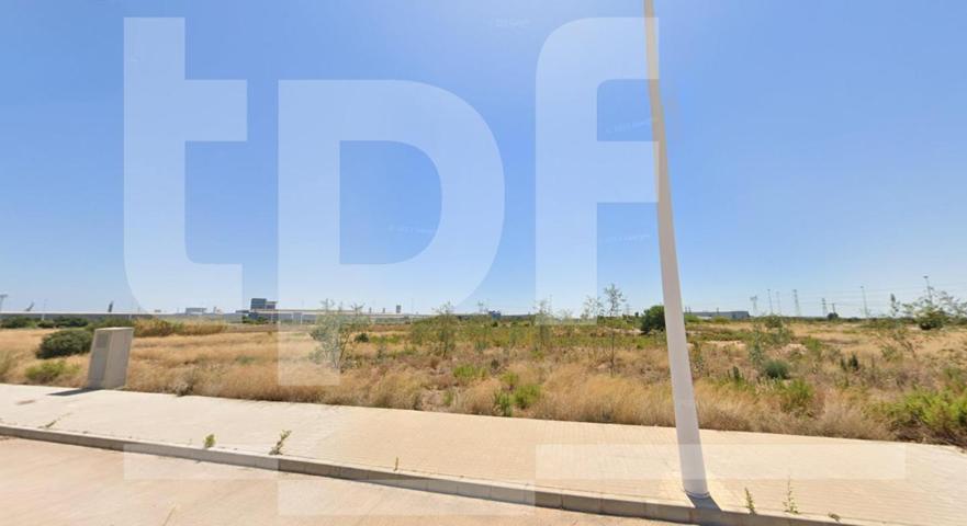 Terreno industrial de 2.921m² en Sagunto photo 0