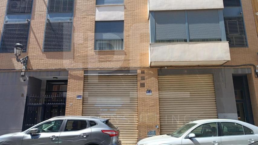 Local comercial de 223 m² en Valencia photo 0