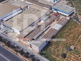 Nave industrial de 6.530 m² en primera línea de la A-3 en Quart de Poblet photo 0