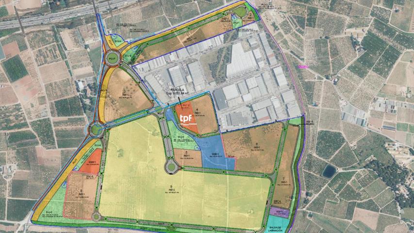 Suelo industrial de 10.000 m² en Moncada photo 0