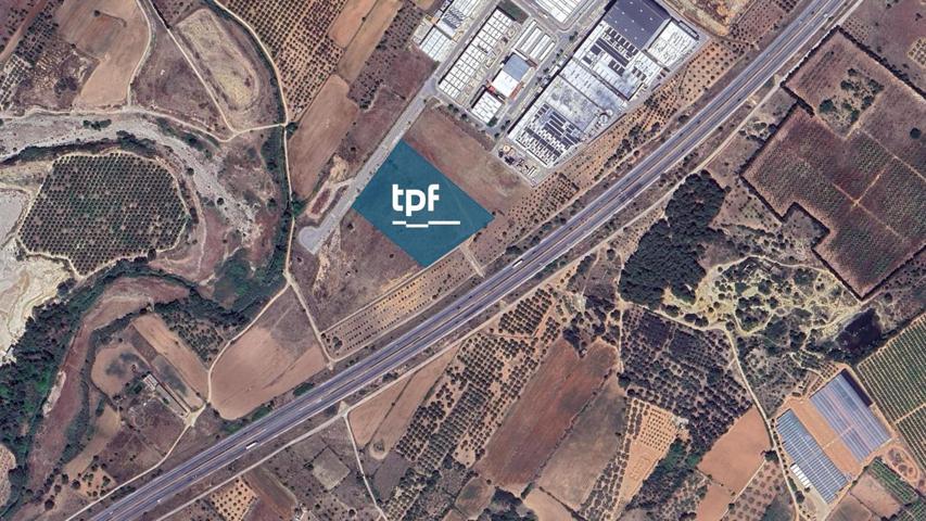Suelo industrial de 18.685 m² en Ulldecona (Tarragona) photo 0