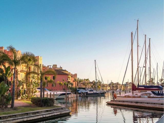 Piso en alquiler en Puerto de Sotogrande-La Marina(11310) photo 0