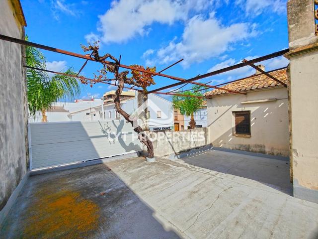 Casa En venta en Ondara photo 0