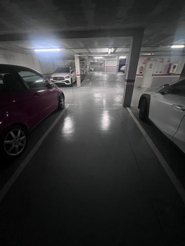 NILOGA . PARKING AMPLI EN LLOGUER photo 0