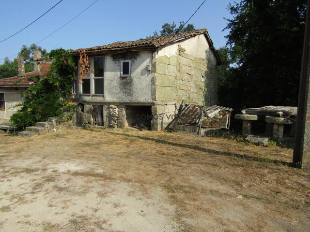 CASA DE PIEDRA PARA REFORMAR EN AMOEIRO photo 0
