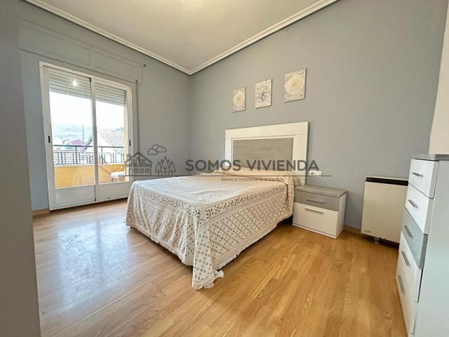 PISO PARA ENTRAR A VIVIR EN LA AV. DE SANTIAGO photo 0