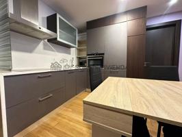 Apartamento amueblado seminuevo en alquiler en A Valenzá. photo 0